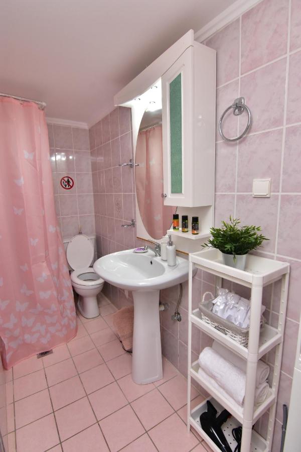 Iakovos Apartments Chorafakia Extérieur photo