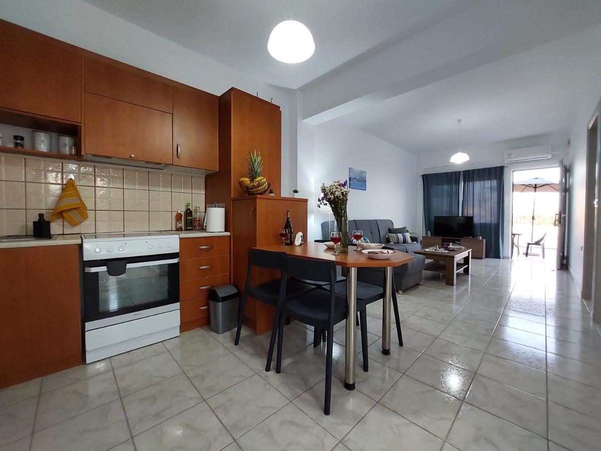 Iakovos Apartments Chorafakia Extérieur photo