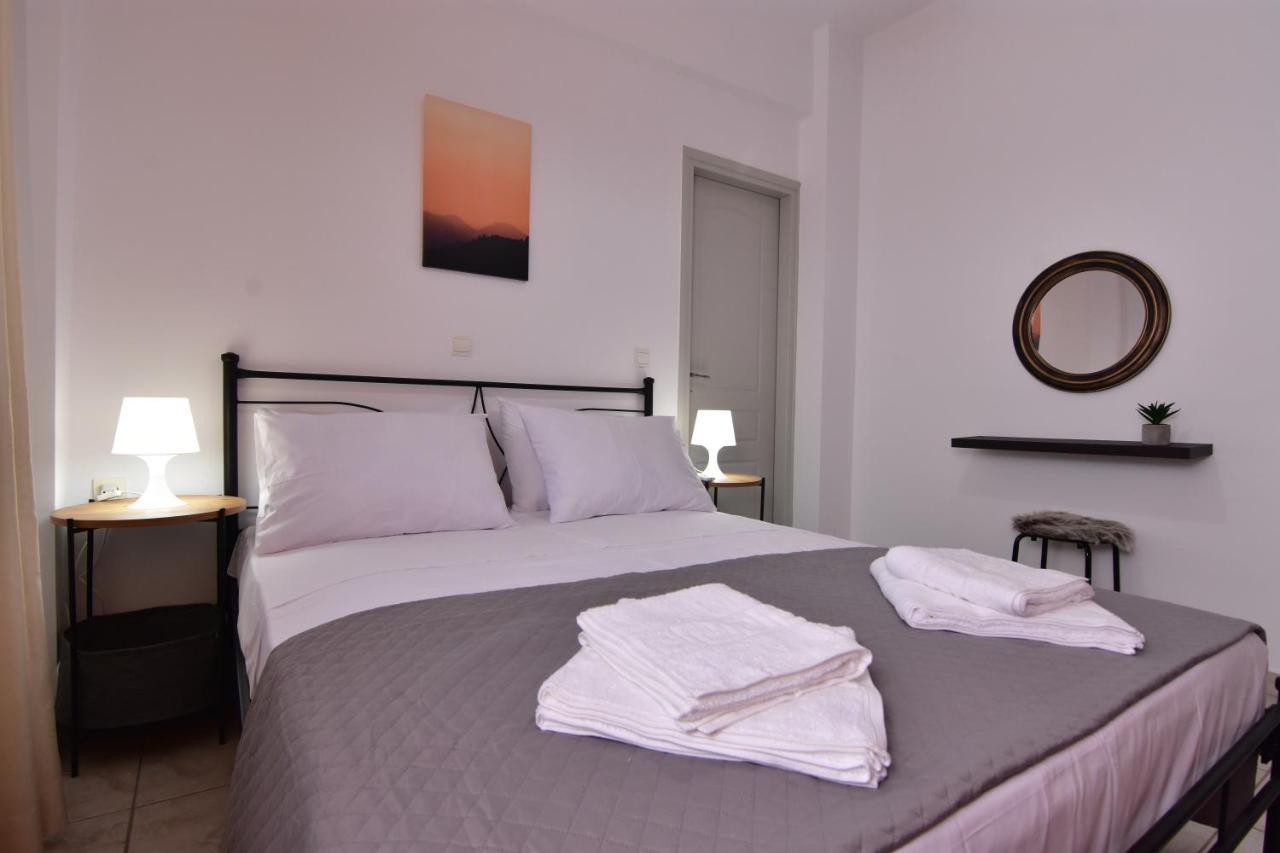 Iakovos Apartments Chorafakia Extérieur photo