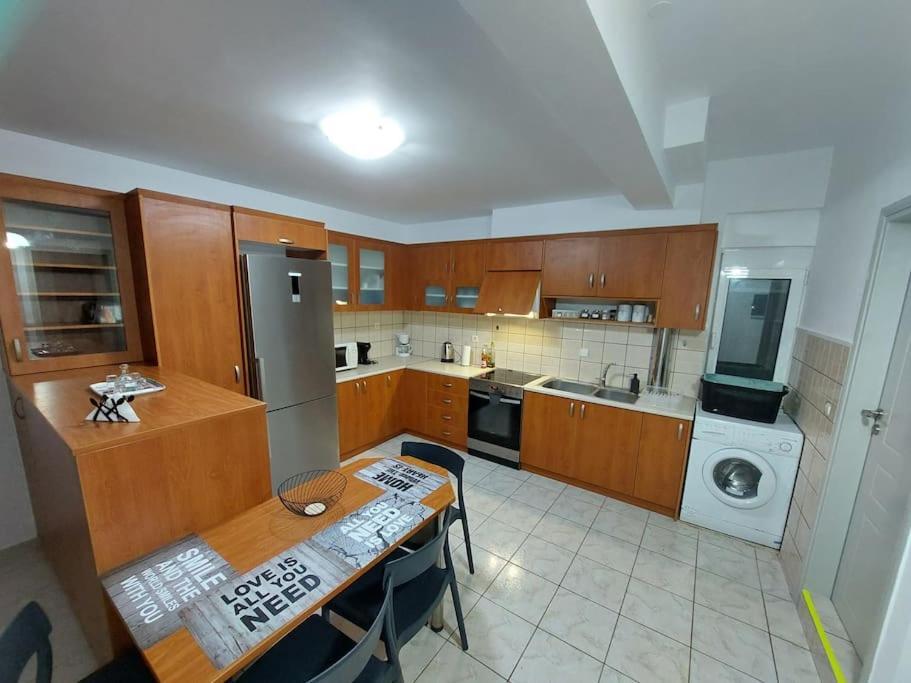 Iakovos Apartments Chorafakia Extérieur photo