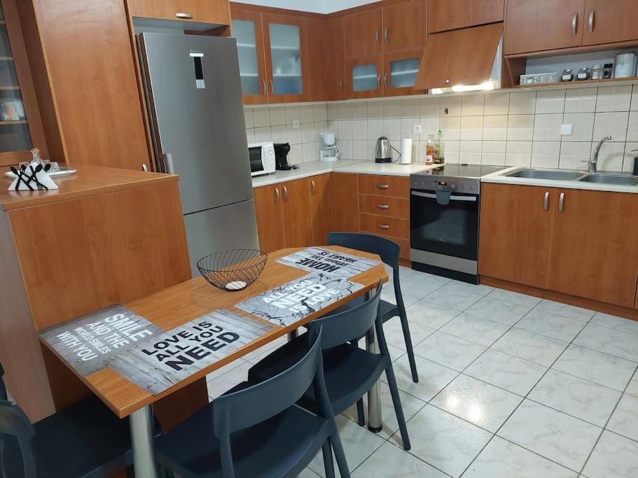 Iakovos Apartments Chorafakia Extérieur photo