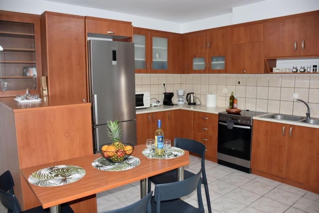 Iakovos Apartments Chorafakia Extérieur photo