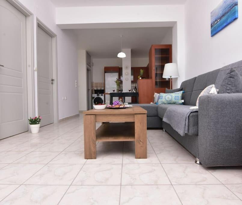 Iakovos Apartments Chorafakia Extérieur photo