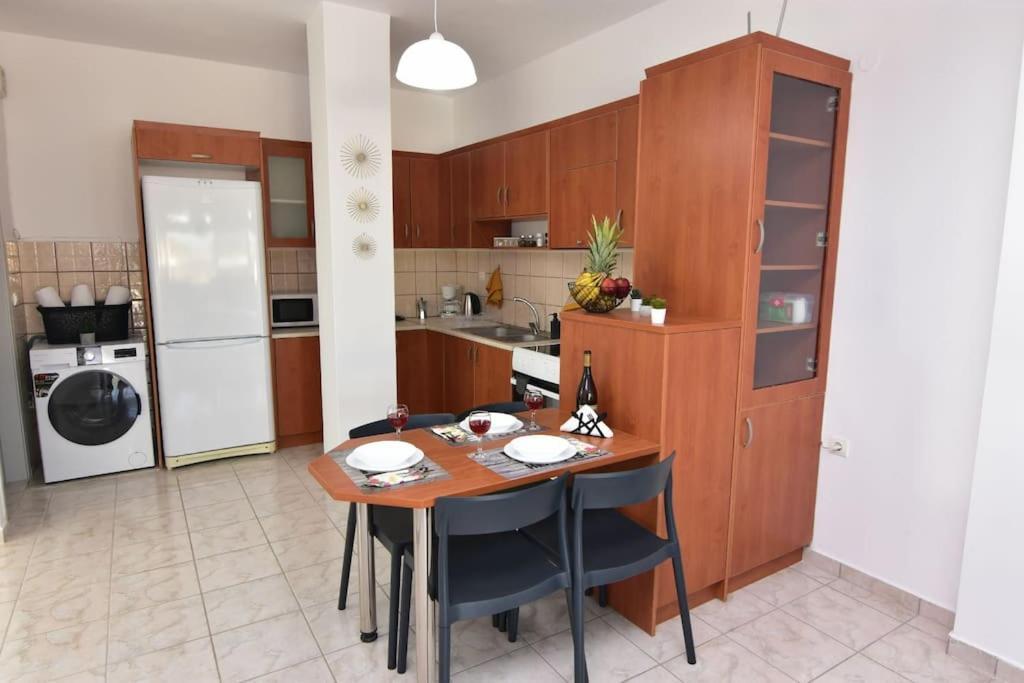 Iakovos Apartments Chorafakia Extérieur photo